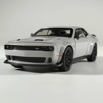 1:32 Dodge Challenger Hellcat