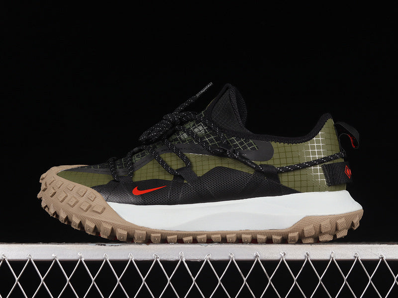 Nike ACG Mountain Fly Low SE [DO9334-300]