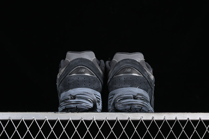 New Balance 2002R [M2002RBV]