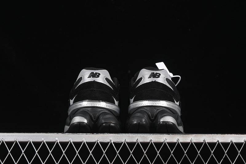 New Balance 9060 [U9060FOS]