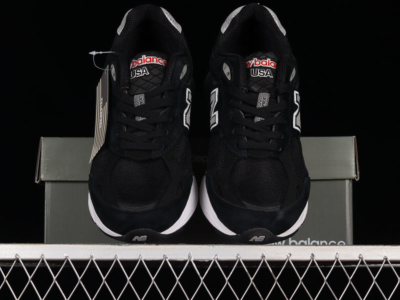 New Balance 990v3 [M990BS3]