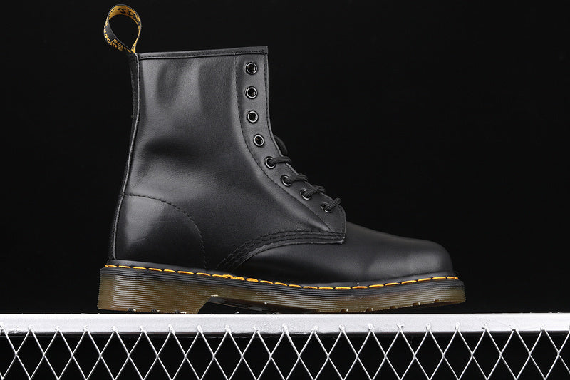 Dr. Martens 1460 Martin Boots [11822002]