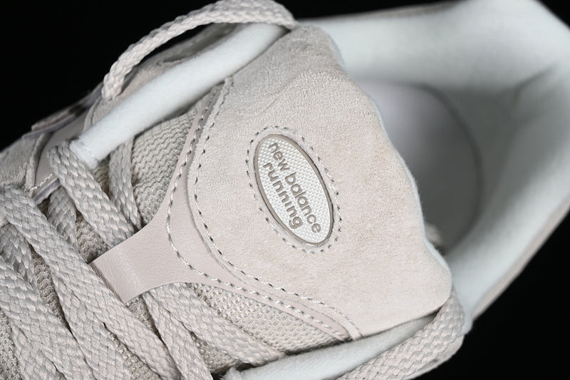 New Balance 2002R [M2002RJN]