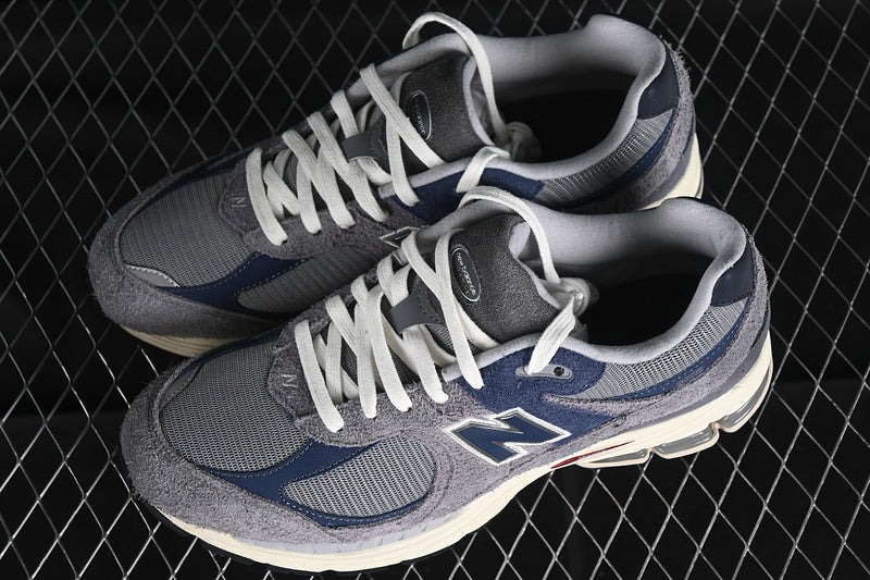 New Balance 2002R [M2002REL]