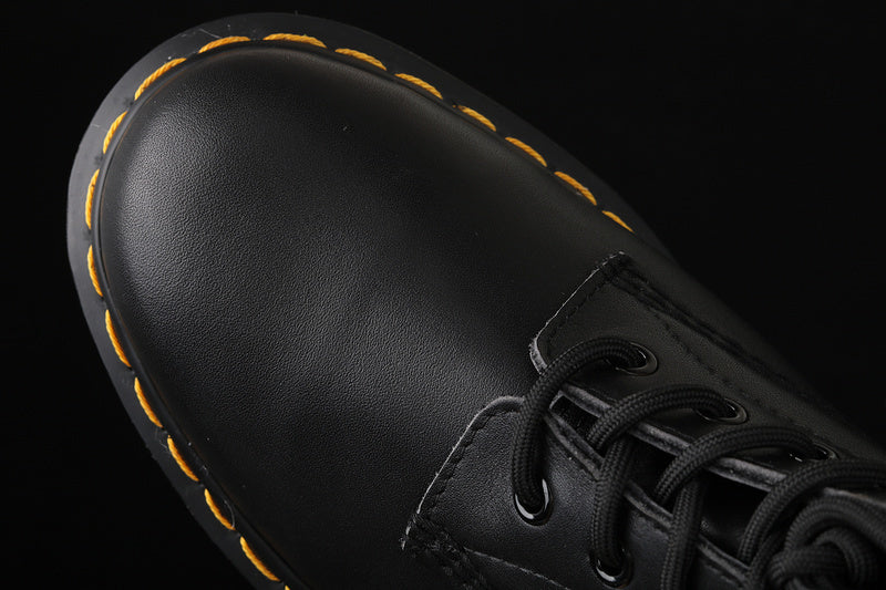 Dr. Martens 1460 Martin Boots [11822002]