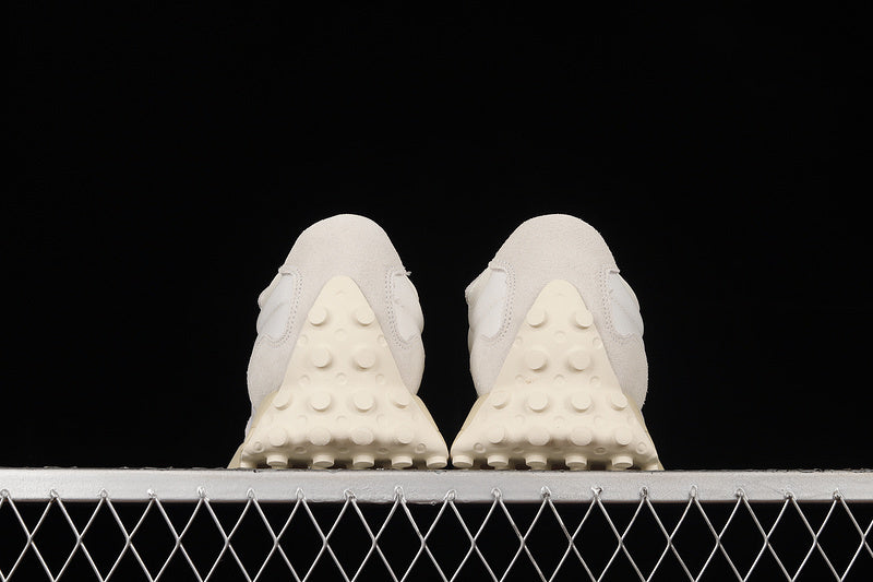 New Balance 327 [MS327AAE]