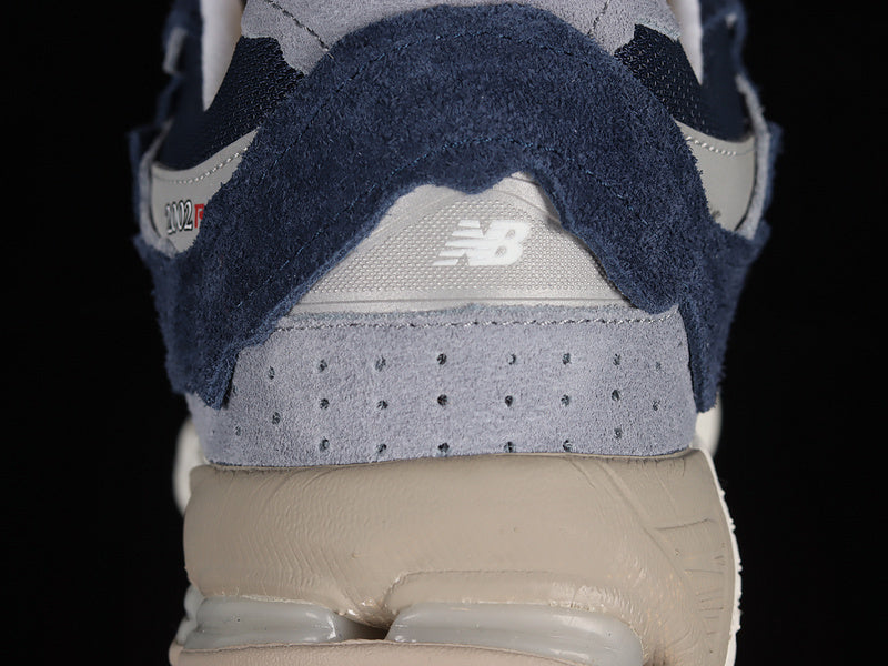 New Balance 2002R Protection Pack [M2002RDK]
