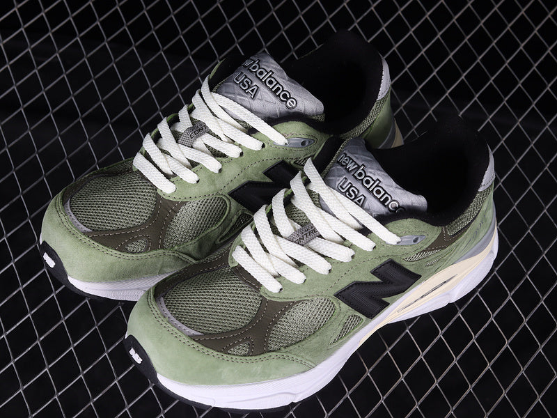 New Balance 990v3 [M990JD3]