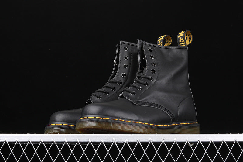 Dr. Martens 1460 Martin Boots [11822002]