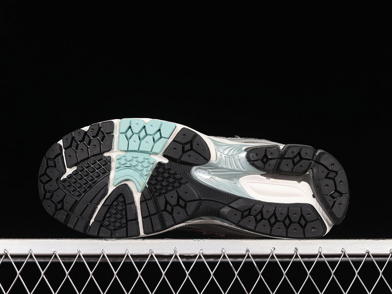 New Balance Atmos x 2002R “Shibuya Rat” [M2002RAT]