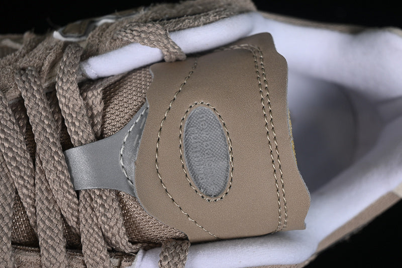 New Balance 2002R Protection Pack [M2002RDL]