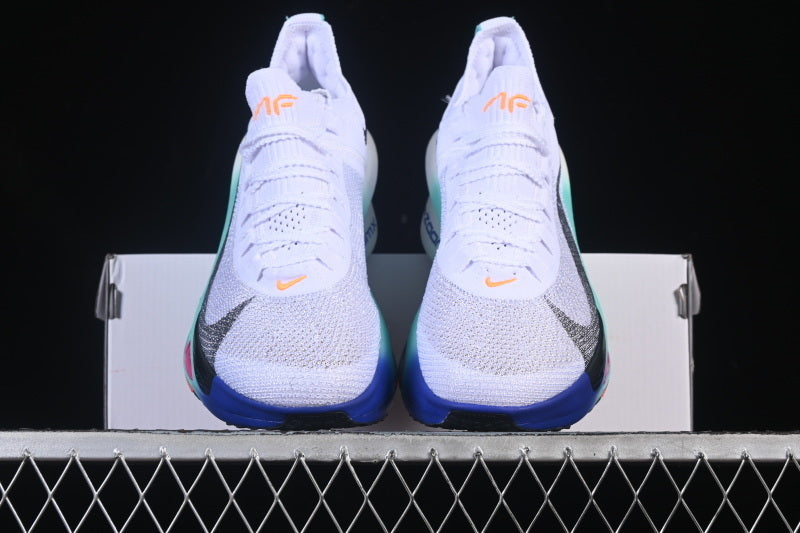 Nike Alphafly 3 [FD8315-104]