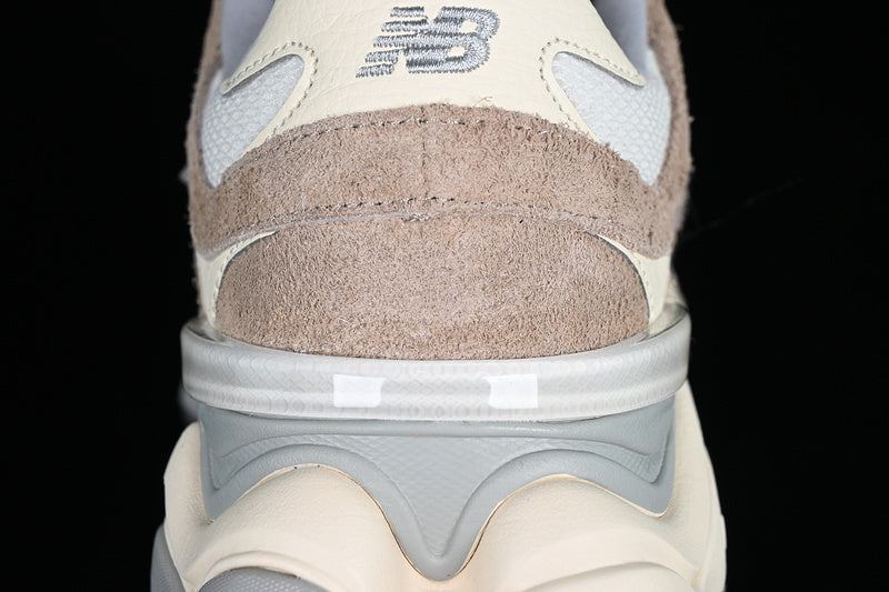 New Balance 9060 [U9060HSB]