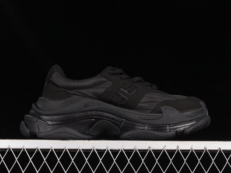 Balenciaga Triple S Sneakers [W3CU11000]