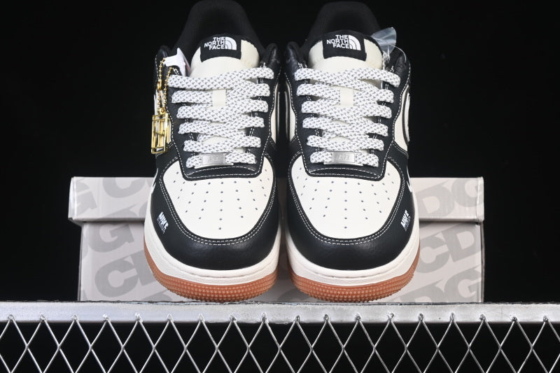 Nike Air Force 1 ’07 Low [SM6188-114]