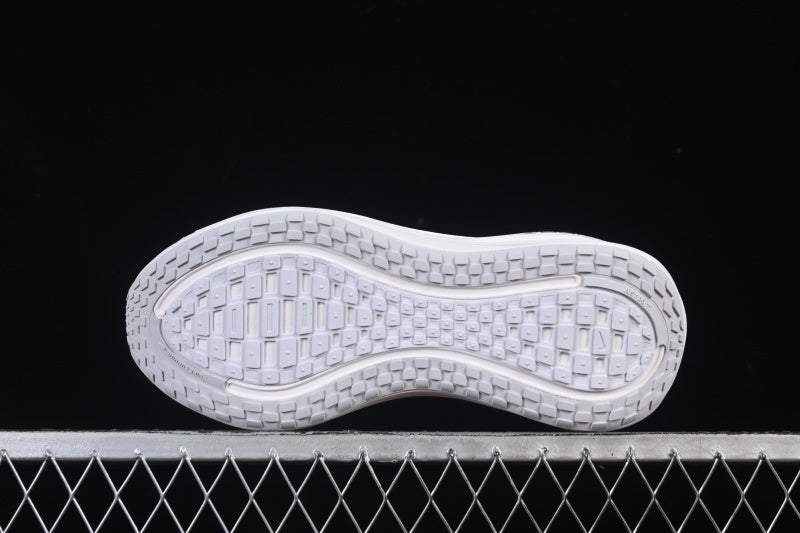 Nike Vomero Plus [HV8150-102]