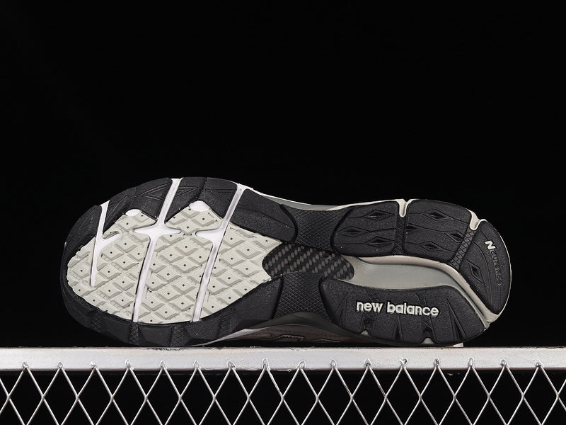 New Balance 990v3 [M990VS3]
