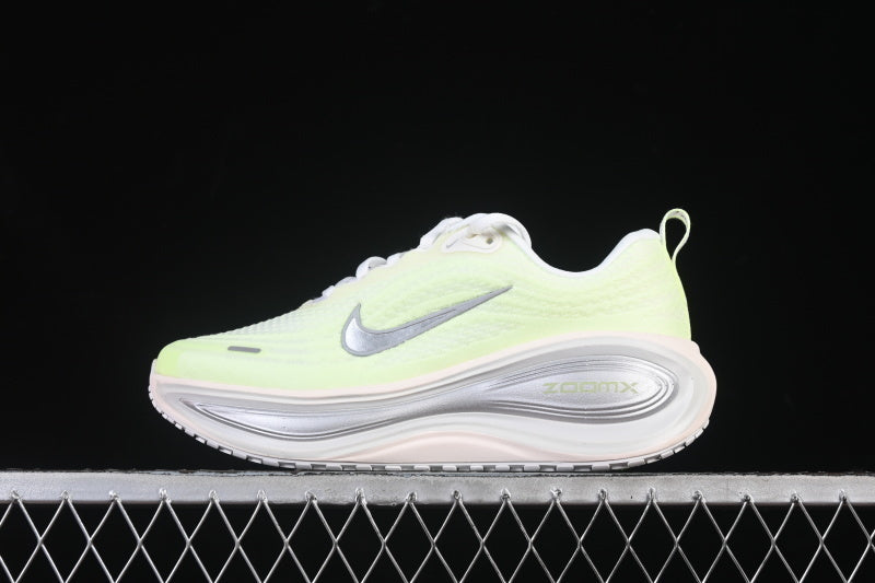 Nike Air Zoom Vomero Plus [HV8154-103]
