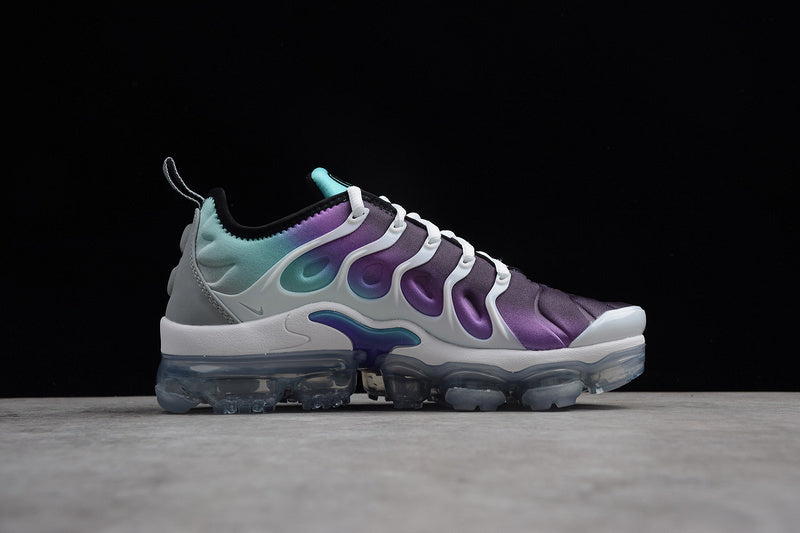 Nike Air VaporMax Plus [924453-101]