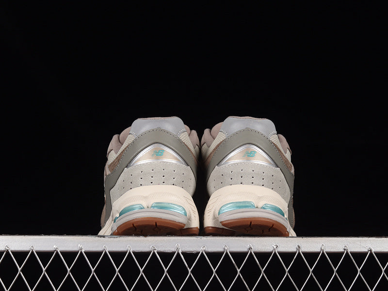 New Balance Atmos x 2002R “Oasis” [M2002RAM]