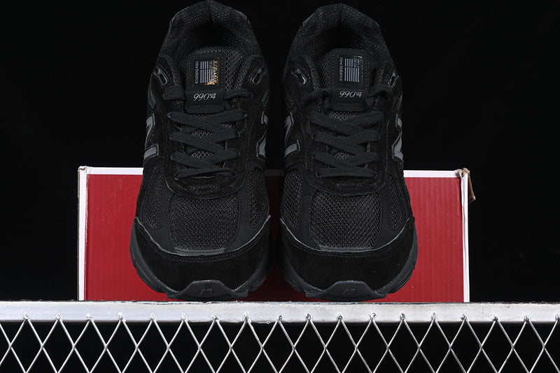 New Balance 990v4 [M990BB4]