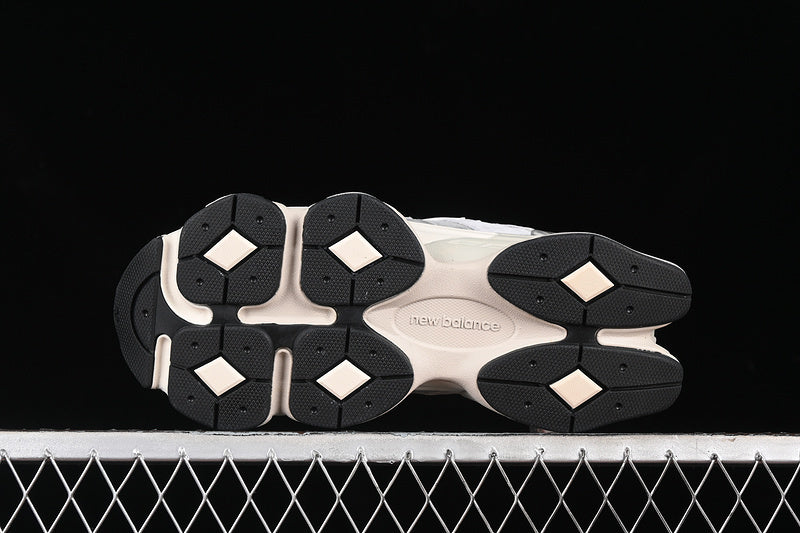 New Balance 9060 [U9060EEE]