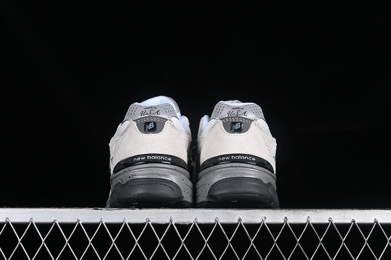 New Balance 990v3 [M990BY3]