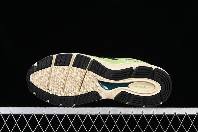 New Balance 990v4 [M990NB4]