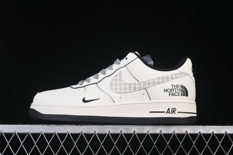 Nike Air Force 1 ’07 Low [JP8028-007]