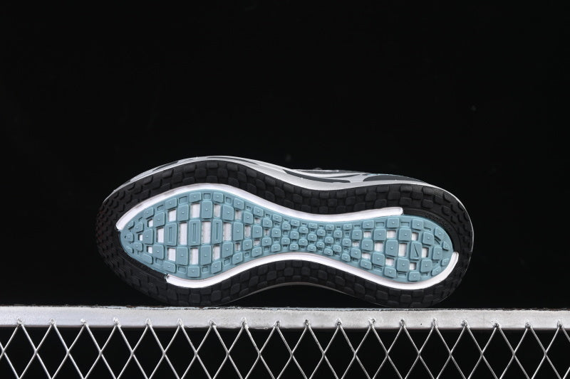 Nike Air Zoom Vomero Plus [IM6011-060]