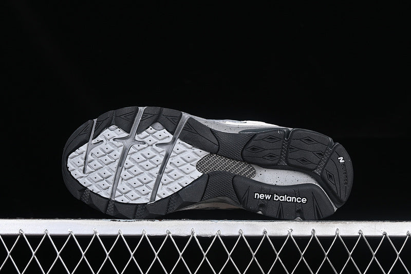 New Balance 990v3 [M990BY3]