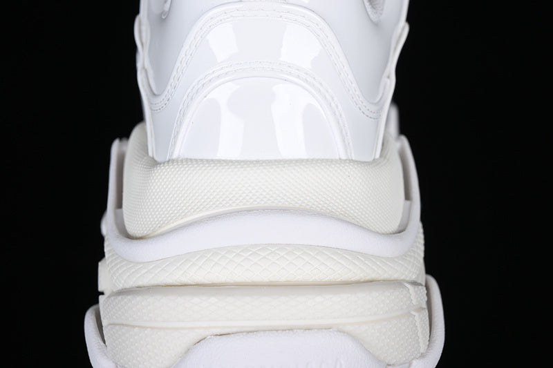 Balenciaga Triple S [W2PAA9000]