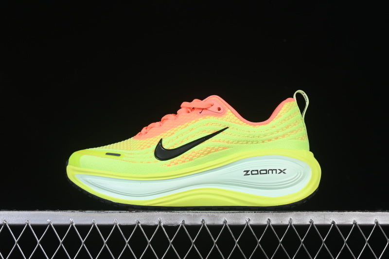 Nike Air Zoom Vomero Plus [HV8150-800]