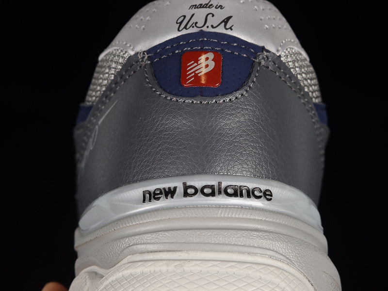 New Balance 990v3 [M990GJ3]