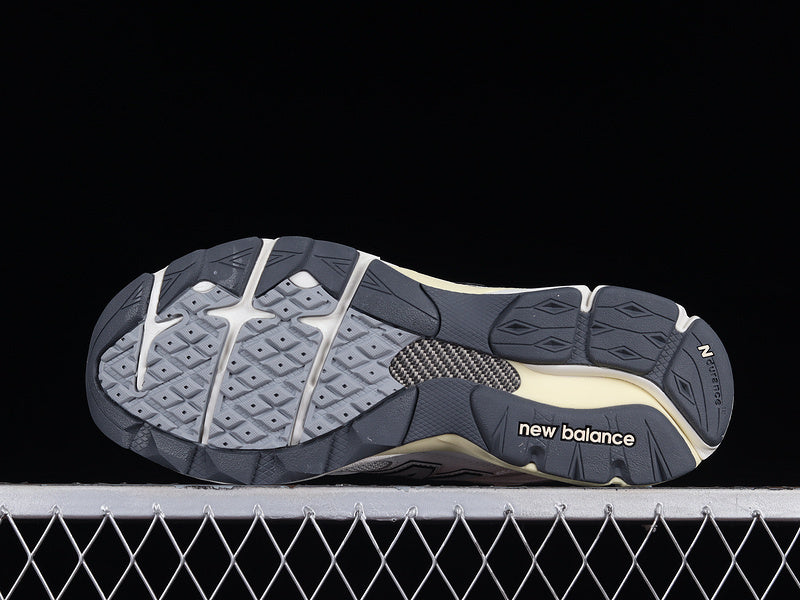 New Balance 990v3 [M990AL3]