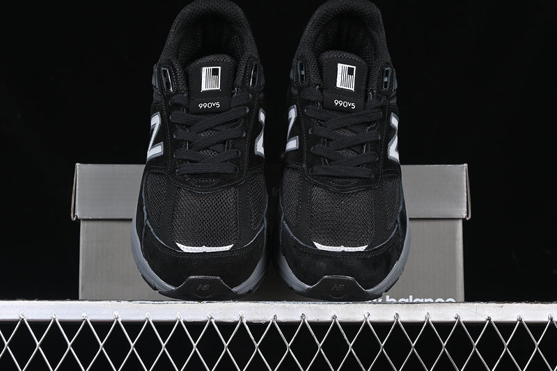 New Balance 990v5 [M990BK5]