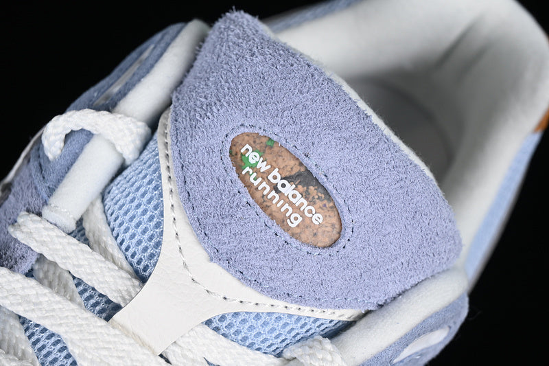 New Balance 2002R [M2002RSD]