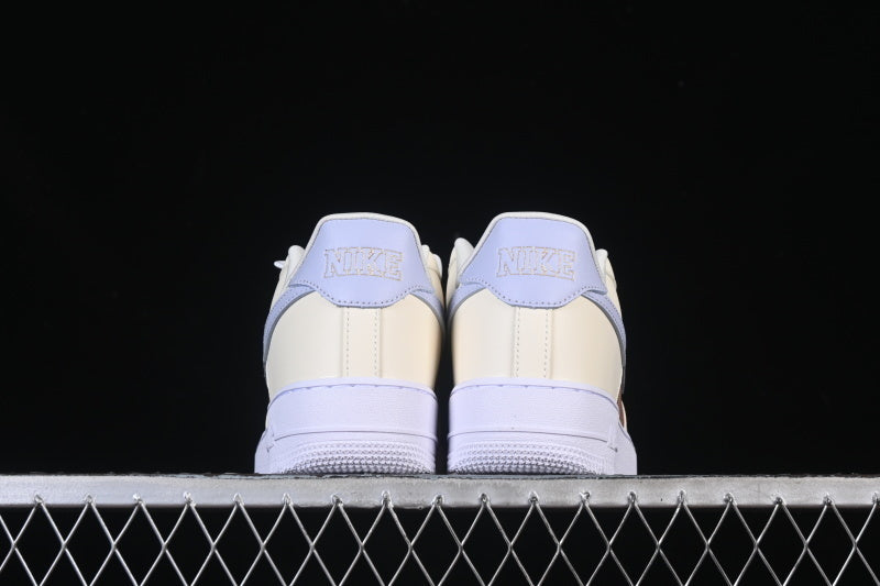 NIKE AIR FORCE 1 07 LOW