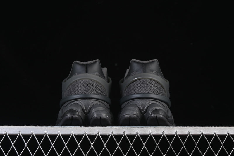 New Balance 9060 [U9060IAA]