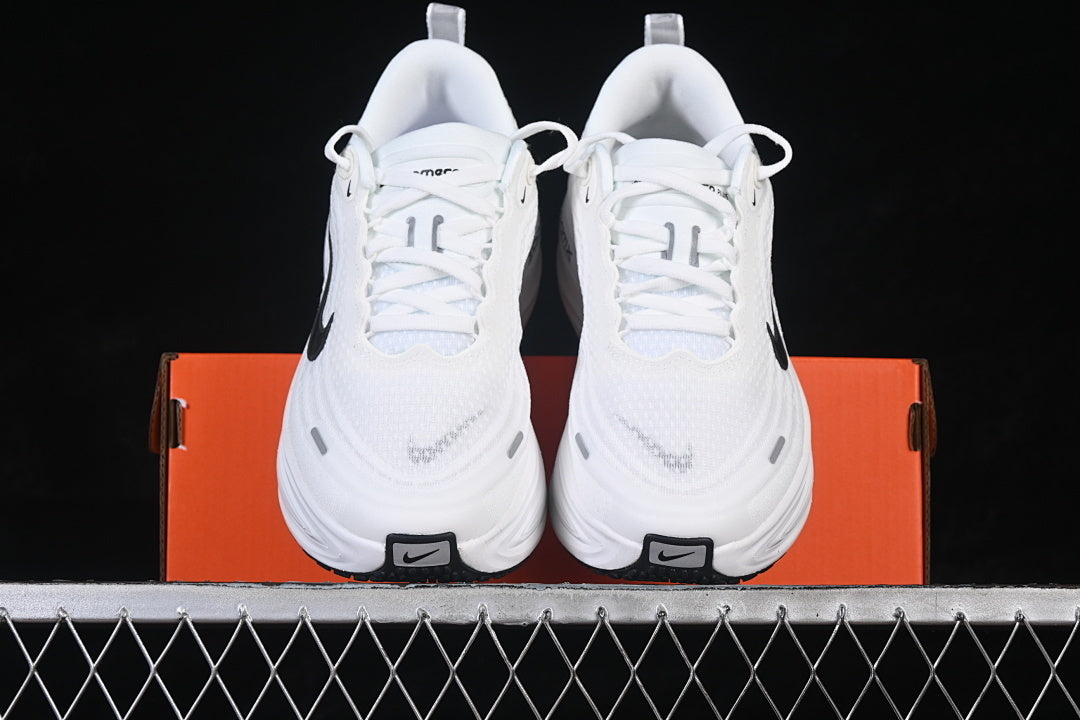 Nike Air Zoom Vomero Plus [HV8150-101]