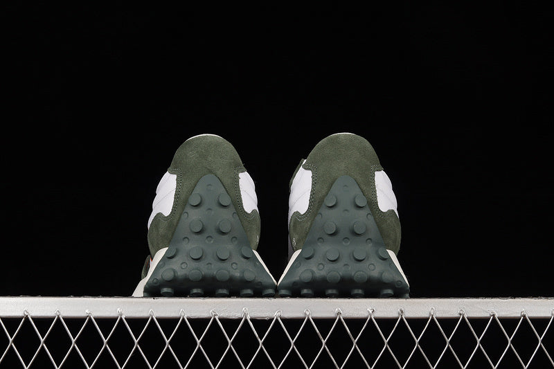 New Balance 327 [MS327AAD]