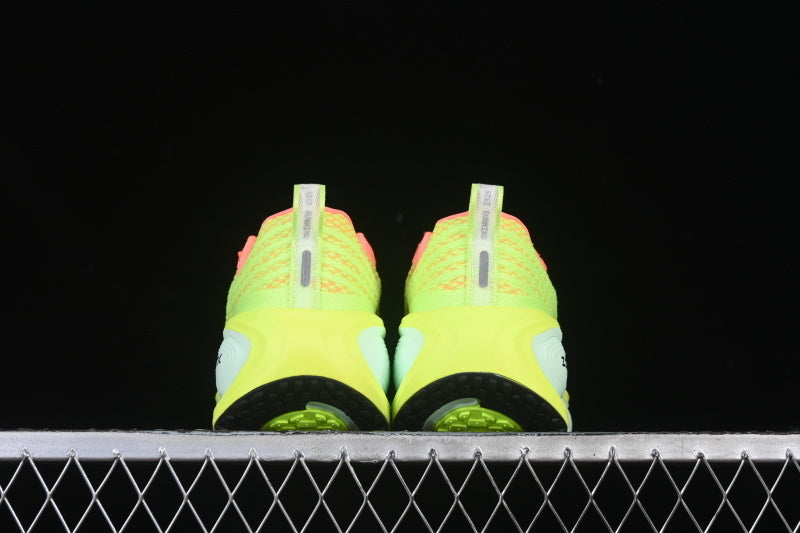 Nike Air Zoom Vomero Plus [HV8150-800]