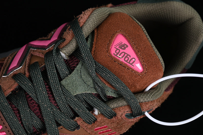 New Balance 9060 [U9060BUR]