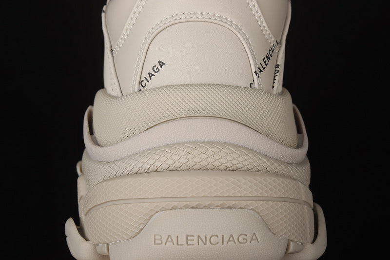 Balenciaga Triple S 3.0 Sneakers [W2FA19710]
