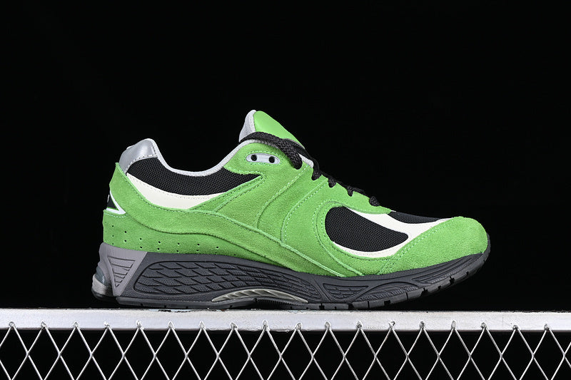New Balance 2002R “Good Vibes Pack” [M2002RGZ]