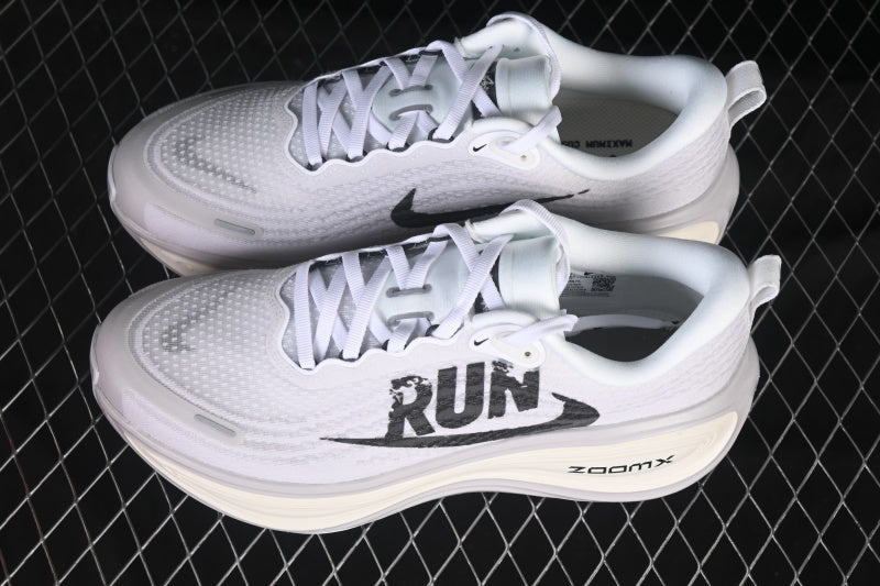 Nike Vomero Plus [IH2268-100]
