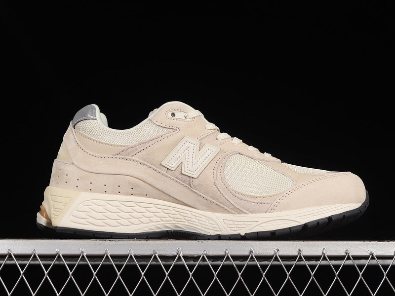 New Balance 2002R [M2002RCC]