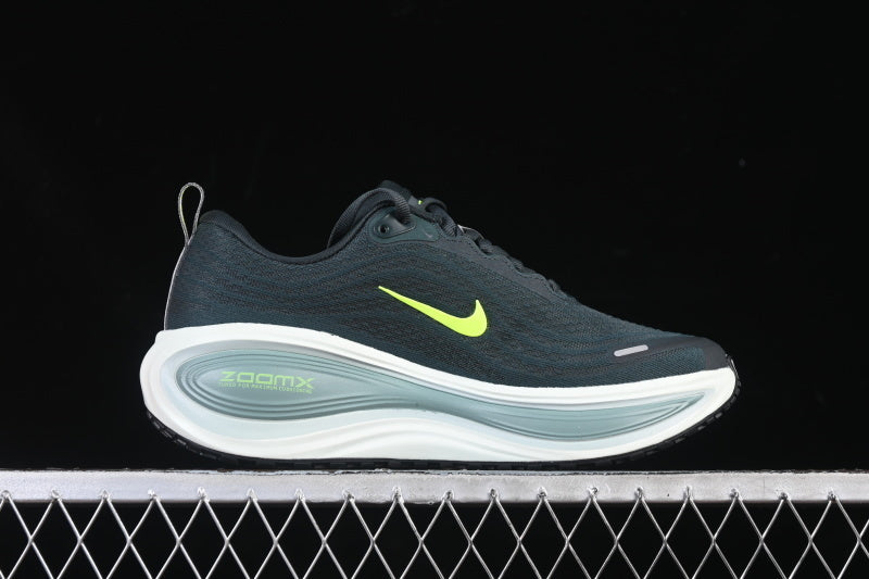 Nike Zoom Vomero Plus [HV8150-300]