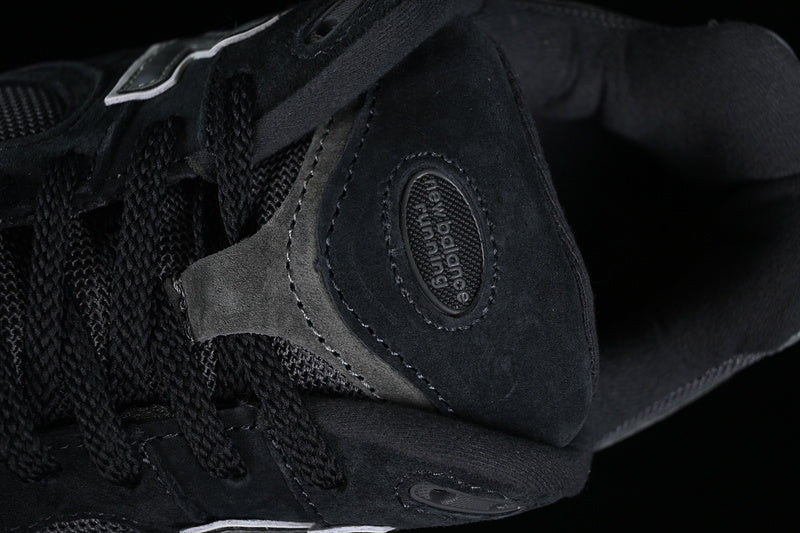 New Balance 2002R [M2002RBV]
