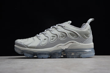 Nike Air VaporMax Plus [924453-005]